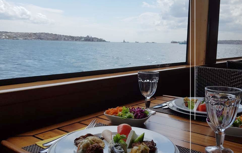 bus and bosphorus tours lunch cruise